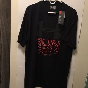 Under Armour Short Sleeve Graphic Shirt Sz XL
